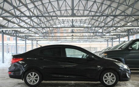 Hyundai Solaris II рестайлинг, 2011 год, 730 000 рублей, 6 фотография