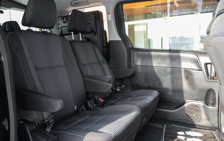 Toyota Voxy III, 2015 год, 1 898 000 рублей, 14 фотография