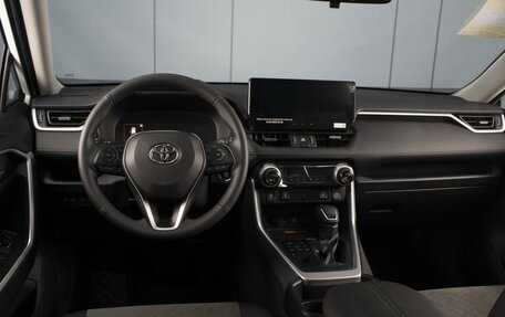 Toyota RAV4, 2025 год, 4 450 000 рублей, 5 фотография