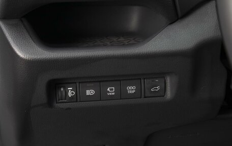 Toyota RAV4, 2025 год, 4 450 000 рублей, 18 фотография