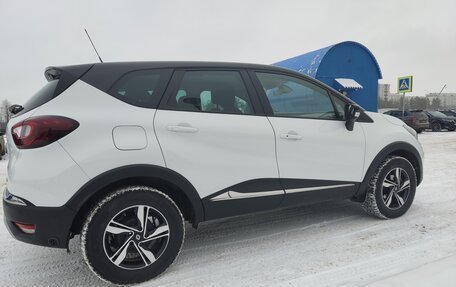 Renault Kaptur I рестайлинг, 2017 год, 1 500 000 рублей, 4 фотография