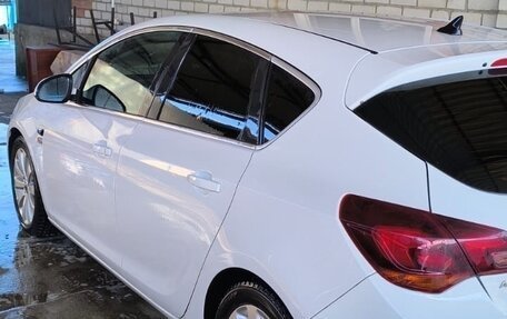 Opel Astra J, 2014 год, 700 000 рублей, 5 фотография