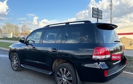 Toyota Land Cruiser 200, 2009 год, 3 000 000 рублей, 4 фотография