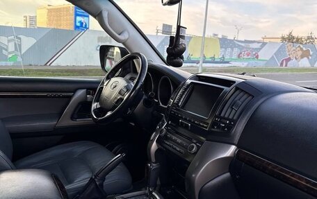 Toyota Land Cruiser 200, 2009 год, 3 000 000 рублей, 16 фотография