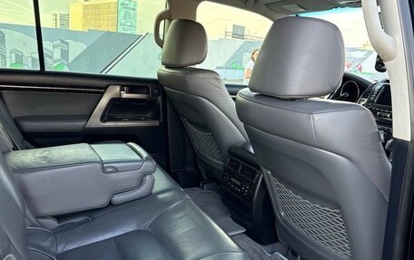 Toyota Land Cruiser 200, 2009 год, 3 000 000 рублей, 17 фотография