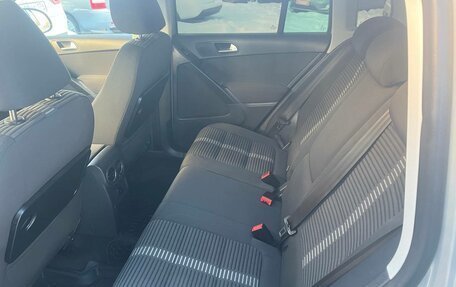 Volkswagen Tiguan I, 2011 год, 1 020 000 рублей, 8 фотография