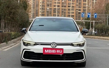Volkswagen Golf VIII, 2021 год, 1 305 000 рублей, 2 фотография