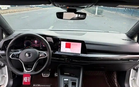 Volkswagen Golf VIII, 2021 год, 1 305 000 рублей, 10 фотография