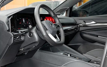 Volkswagen Golf VIII, 2023 год, 1 310 560 рублей, 9 фотография