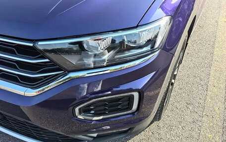 Volkswagen T-Roc I, 2021 год, 1 300 000 рублей, 10 фотография