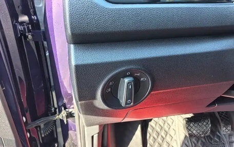 Volkswagen T-Roc I, 2021 год, 1 300 000 рублей, 13 фотография