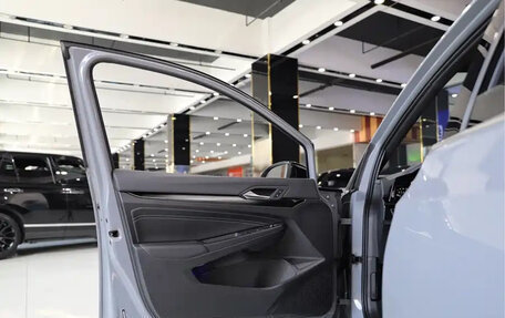 Volkswagen Golf VIII, 2021 год, 1 309 857 рублей, 8 фотография