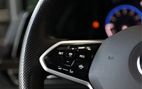 Volkswagen Golf VIII, 2021 год, 1 309 857 рублей, 11 фотография