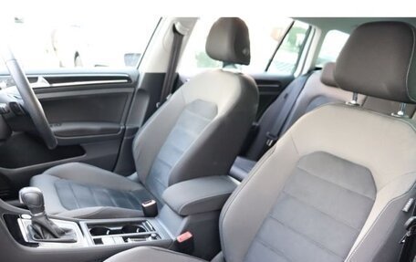 Volkswagen Golf VII, 2018 год, 1 400 000 рублей, 12 фотография