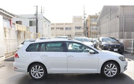 Volkswagen Golf VII, 2018 год, 1 400 000 рублей, 8 фотография