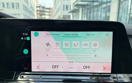 Volkswagen Golf VIII, 2021 год, 2 284 911 рублей, 11 фотография