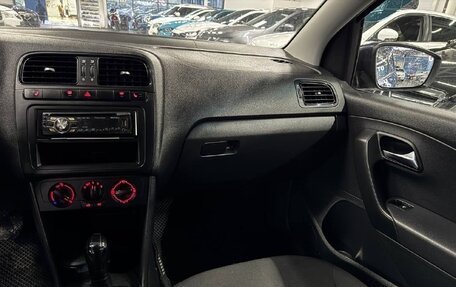 Volkswagen Polo VI (EU Market), 2012 год, 850 000 рублей, 10 фотография