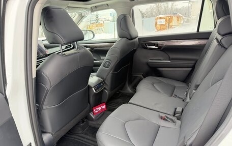 Toyota Highlander, 2025 год, 6 450 000 рублей, 12 фотография