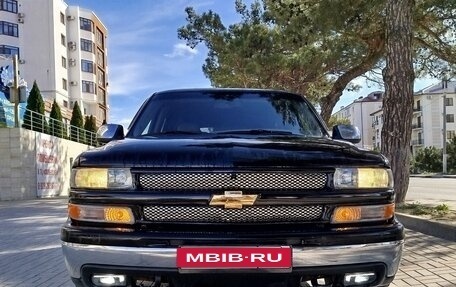 Chevrolet Tahoe II, 2004 год, 750 000 рублей, 1 фотография