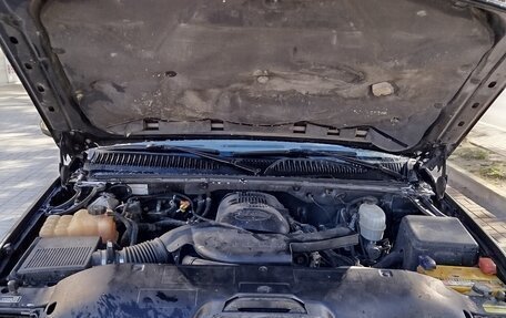 Chevrolet Tahoe II, 2004 год, 750 000 рублей, 10 фотография