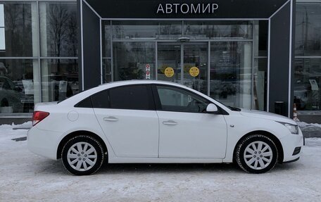 Chevrolet Cruze II, 2011 год, 649 000 рублей, 4 фотография