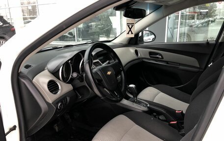 Chevrolet Cruze II, 2011 год, 649 000 рублей, 9 фотография