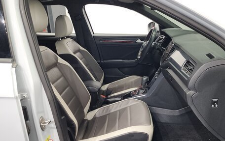 Volkswagen T-Roc I, 2021 год, 2 010 000 рублей, 12 фотография