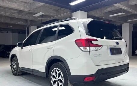 Subaru Forester, 2022 год, 3 290 000 рублей, 2 фотография