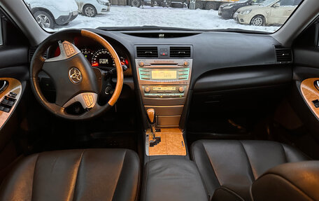 Toyota Camry, 2006 год, 950 000 рублей, 3 фотография