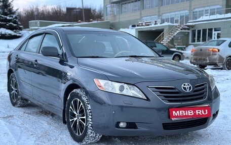 Toyota Camry, 2006 год, 950 000 рублей, 2 фотография