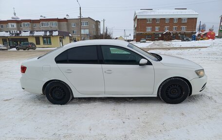 Volkswagen Jetta VI, 2015 год, 895 000 рублей, 4 фотография