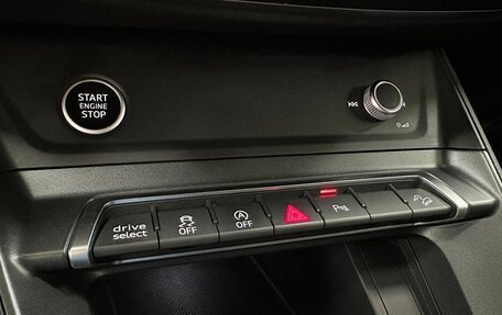 Audi Q3, 2021 год, 4 099 000 рублей, 19 фотография