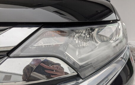 Mitsubishi Outlander III рестайлинг 3, 2017 год, 1 945 000 рублей, 25 фотография