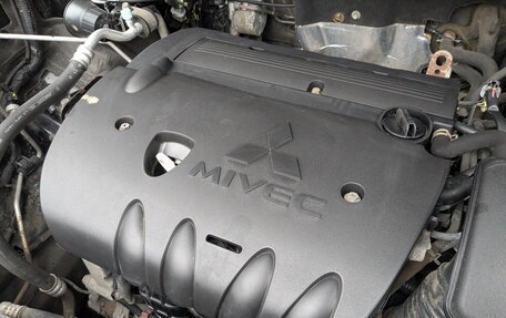 Mitsubishi Outlander III рестайлинг 3, 2017 год, 1 945 000 рублей, 24 фотография