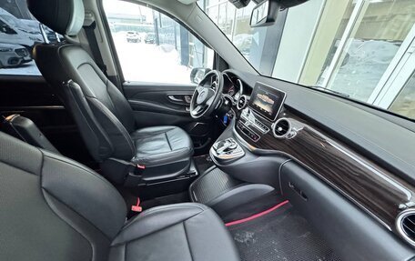 Mercedes-Benz V-Класс, 2019 год, 5 000 000 рублей, 18 фотография