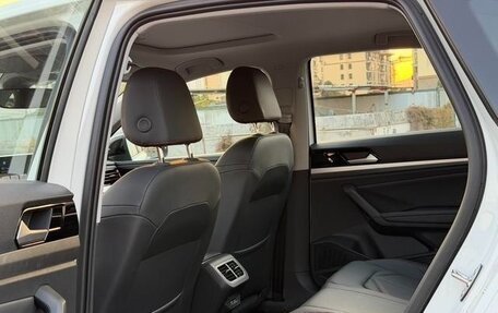 Volkswagen Lavida, 2023 год, 1 280 000 рублей, 10 фотография