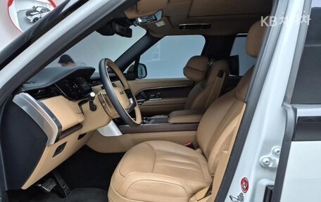 Land Rover Range Rover IV рестайлинг, 2023 год, 19 000 000 рублей, 11 фотография