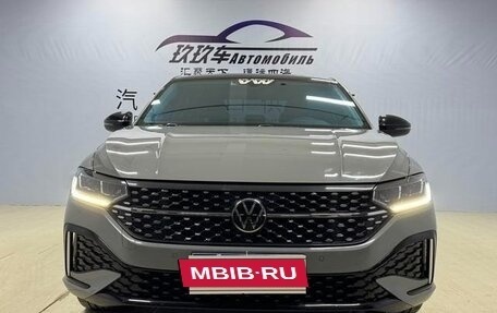 Volkswagen Lavida, 2023 год, 1 380 000 рублей, 2 фотография