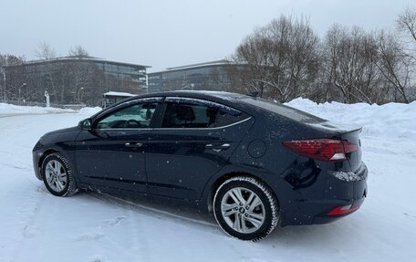Hyundai Elantra VI рестайлинг, 2019 год, 1 650 000 рублей, 10 фотография