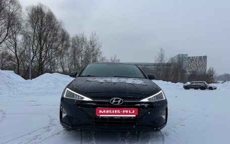 Hyundai Elantra VI рестайлинг, 2019 год, 1 650 000 рублей, 4 фотография