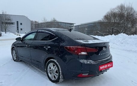 Hyundai Elantra VI рестайлинг, 2019 год, 1 650 000 рублей, 11 фотография
