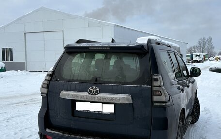 Toyota Land Cruiser Prado 150 рестайлинг 2, 2020 год, 5 600 000 рублей, 4 фотография