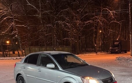 KIA Rio II, 2009 год, 500 000 рублей, 1 фотография