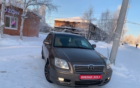 Toyota Avensis III рестайлинг, 2005 год, 680 000 рублей, 1 фотография