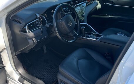 Toyota Camry, 2018 год, 2 900 000 рублей, 4 фотография