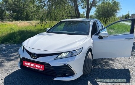 Toyota Camry, 2018 год, 2 900 000 рублей, 3 фотография