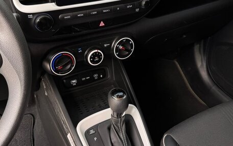 Hyundai Venue I, 2021 год, 1 940 000 рублей, 6 фотография