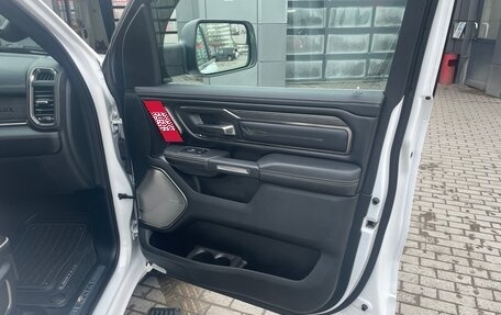 Rambler 1500, 2019 год, 6 500 000 рублей, 12 фотография