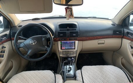 Toyota Avensis III рестайлинг, 2005 год, 680 000 рублей, 2 фотография