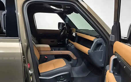 Land Rover Defender II, 2024 год, 12 015 000 рублей, 12 фотография